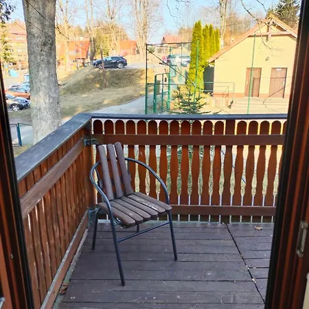 Nad Zlotym Potokiem شقة شكلارسكا بوريبا